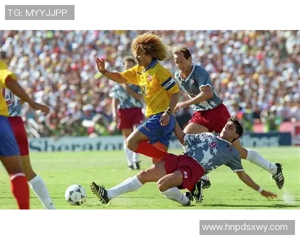 车内足球球星创意摆件装饰点亮驾驶空间彰显运动激情